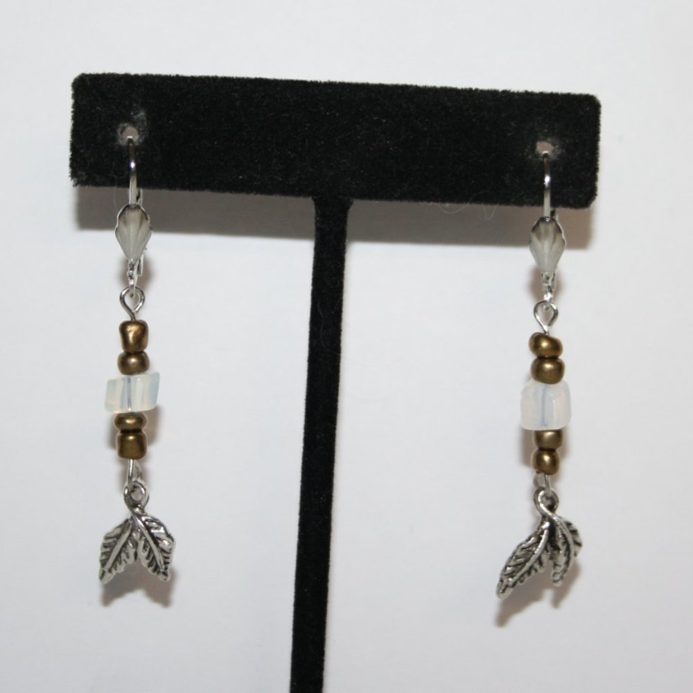 NWT silver leaf and opalite dangle earrings 2"